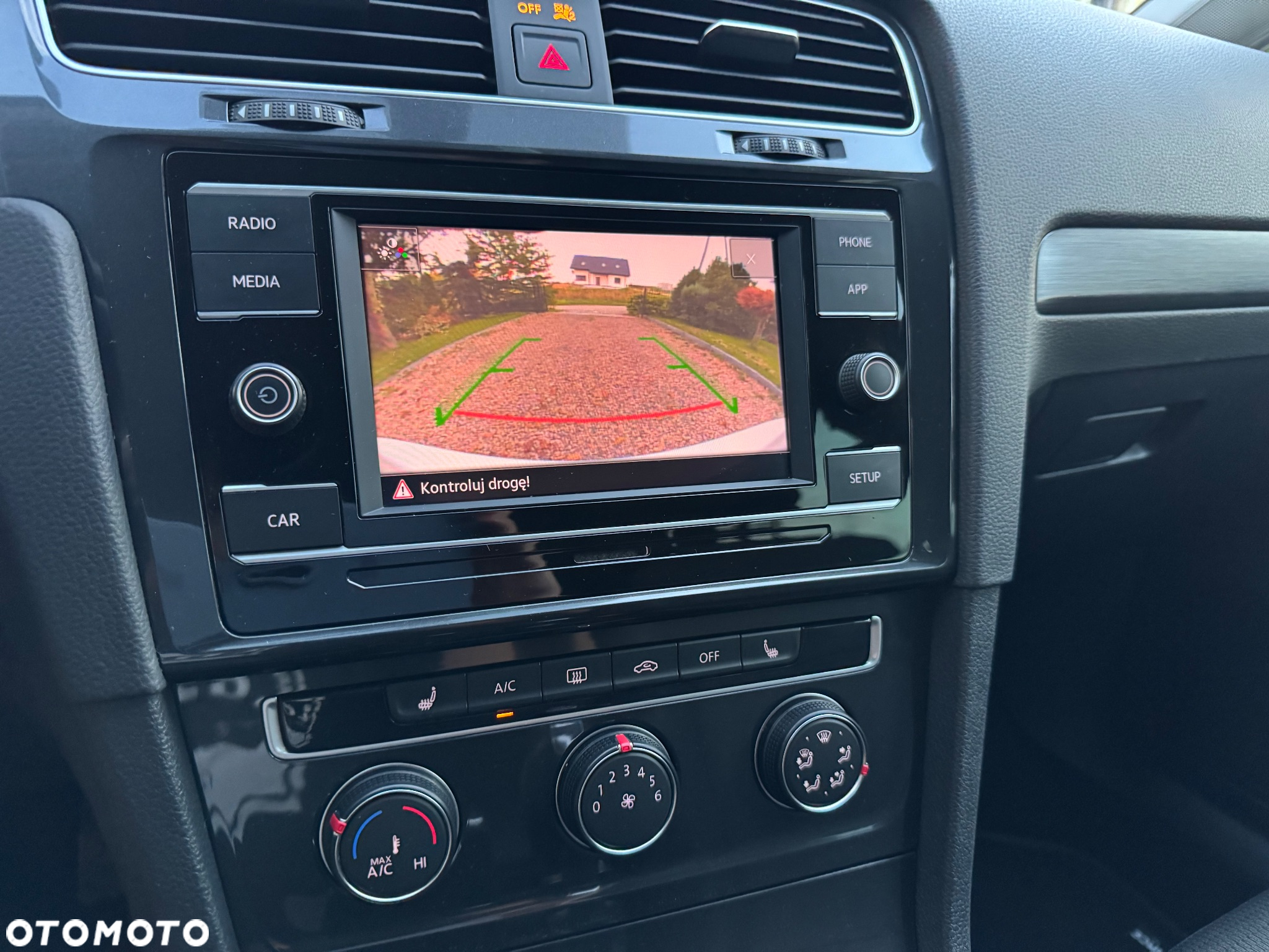 Volkswagen Golf 1.4 TSI BlueMotion Technology DSG Highline - 11