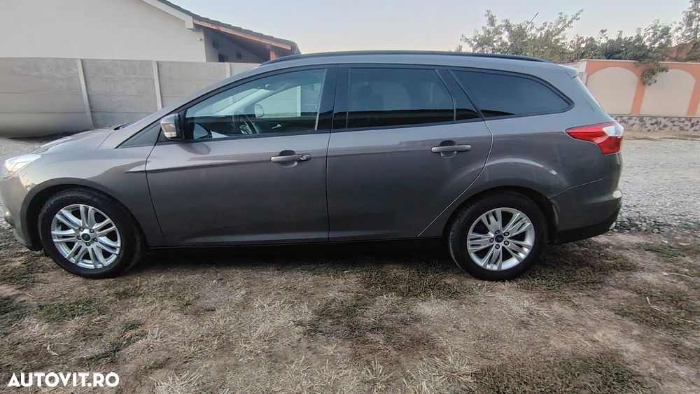 FORD Focus 2013 — imagine 3
