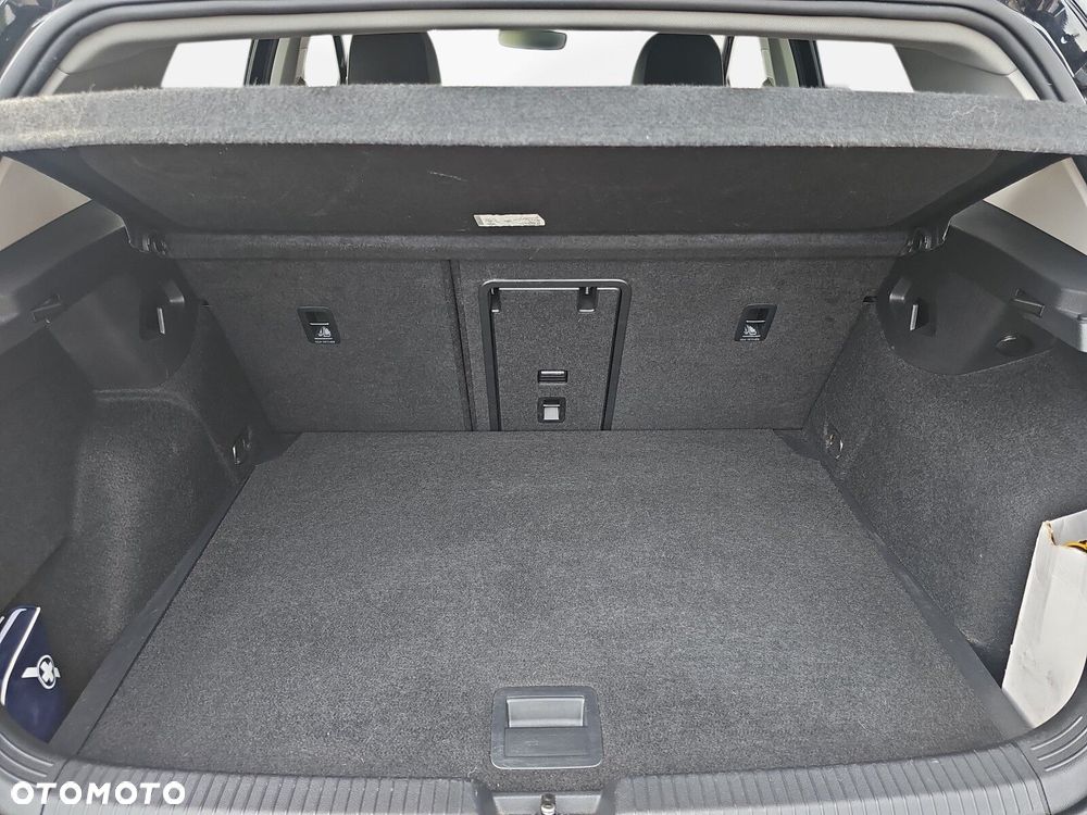 Volkswagen Golf - 12