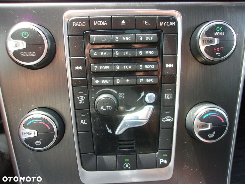 Volvo V60 D3 Momentum - 18
