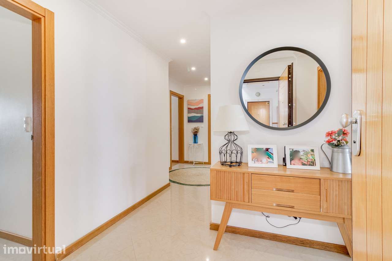 APARTAMENTO T3+1 | MONTIJO | 193 M2 | LUGAR DE PARQUEMANETO - Grande imagem: 2/32