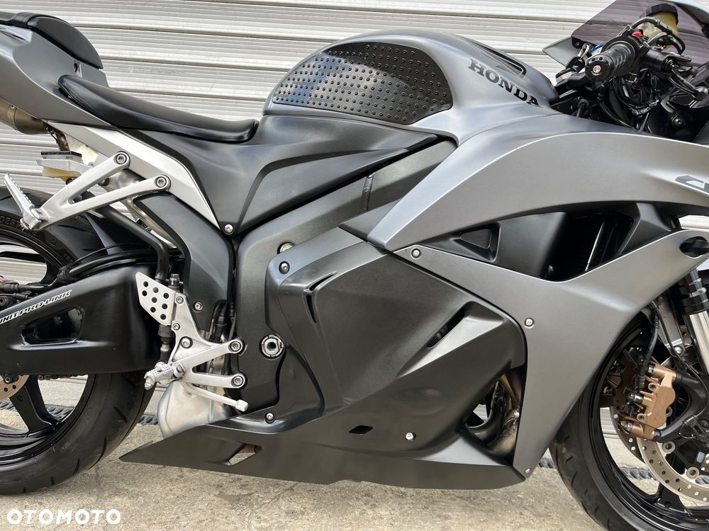 Honda CBR - 17