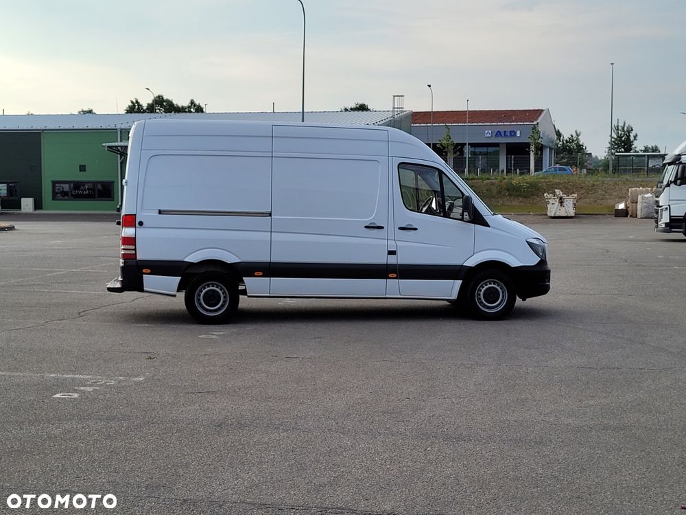 Mercedes-Benz Sprinter - 17
