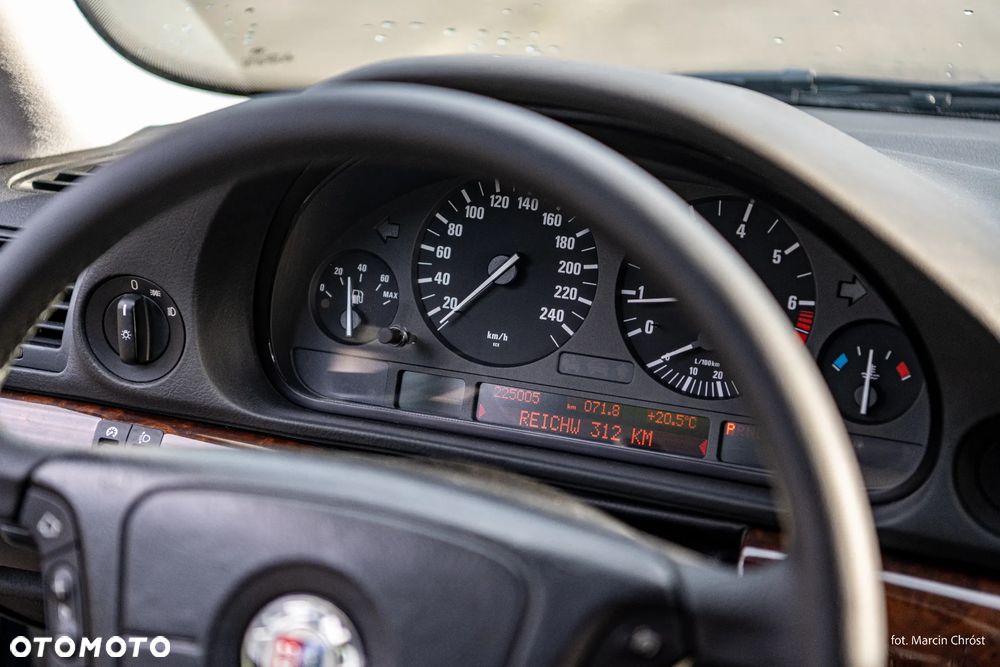 BMW Seria 7 728i L - 16