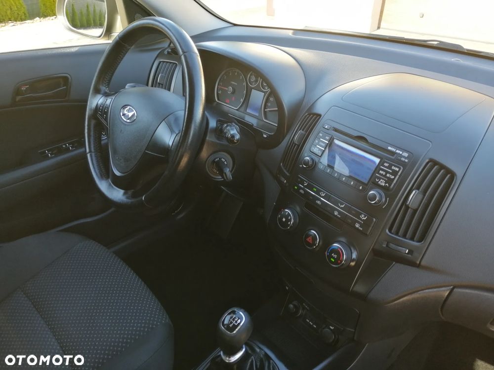 Hyundai i30 i30cw 1.4 FIFA WM Edition - 21