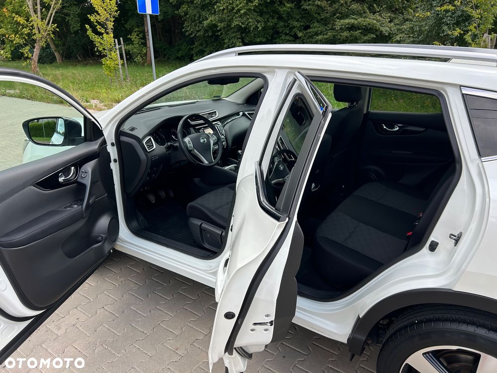 Nissan Qashqai - 16