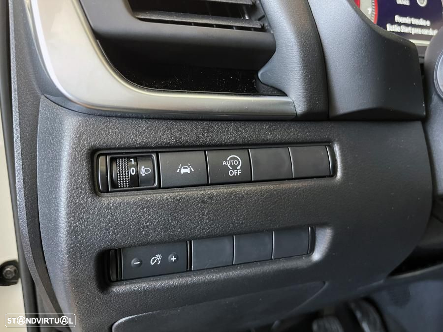 Nissan Qashqai 1.3 DIG-T N-Connecta LED+SKY - 15