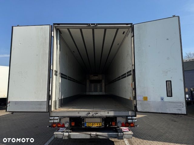 Schmitz Cargobull A 400 Tiefkühler Standard Ladebordwand - 2