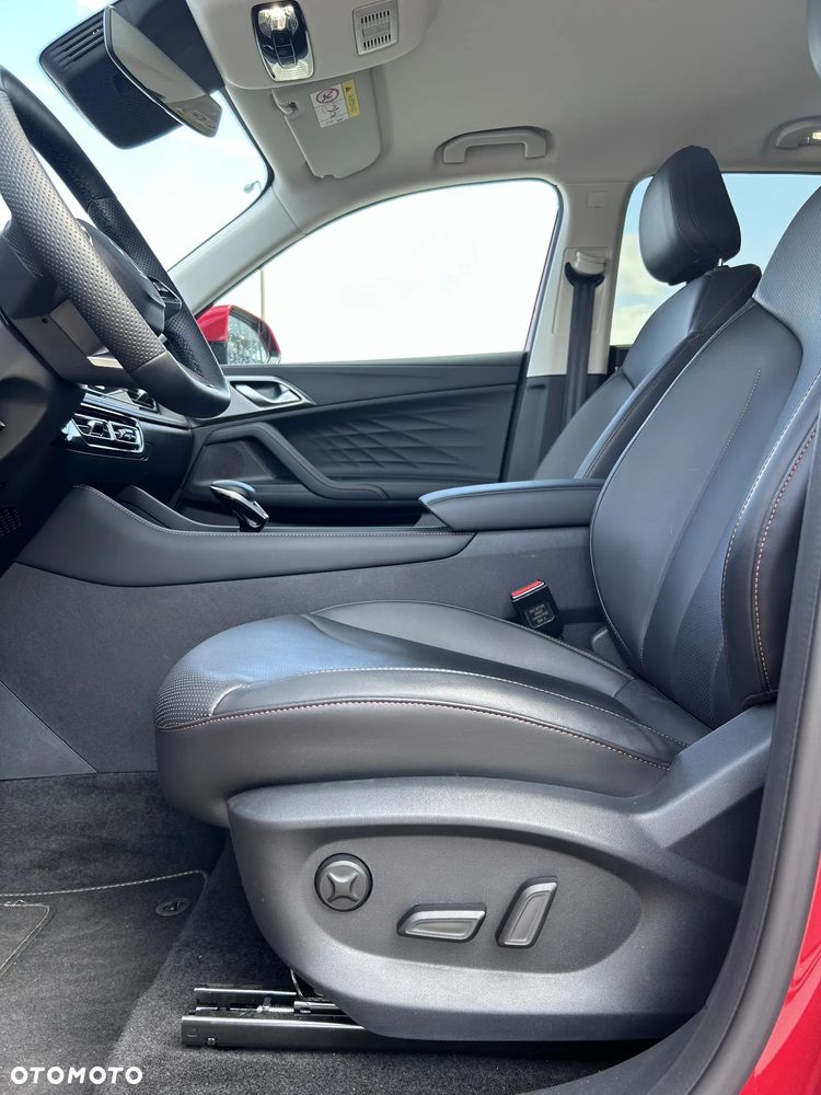 MG HS PHEV 1.5T Exclusive - 11