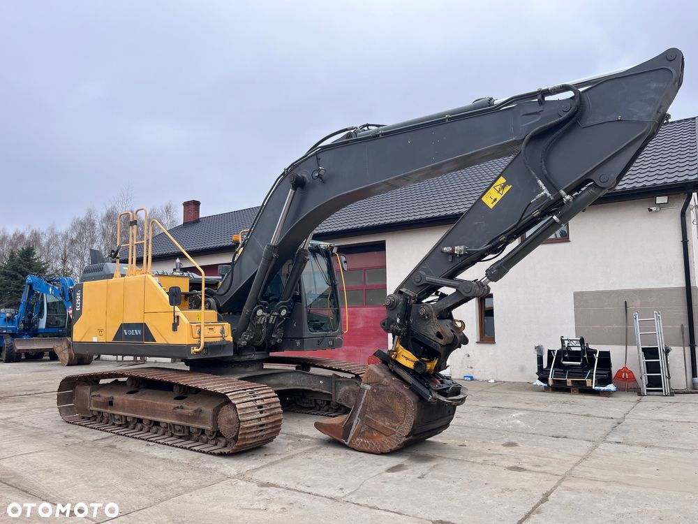 Volvo EC250EL - 8