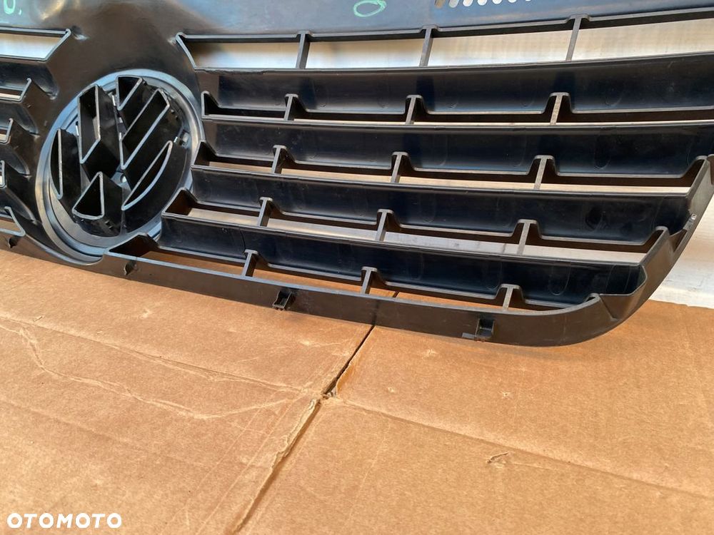 VW T5 CARAVELLE MULTIVAN 03- ATRAPA GRILL ORYGINAŁ ZNACZEK CHROM 7H0807101 - 11
