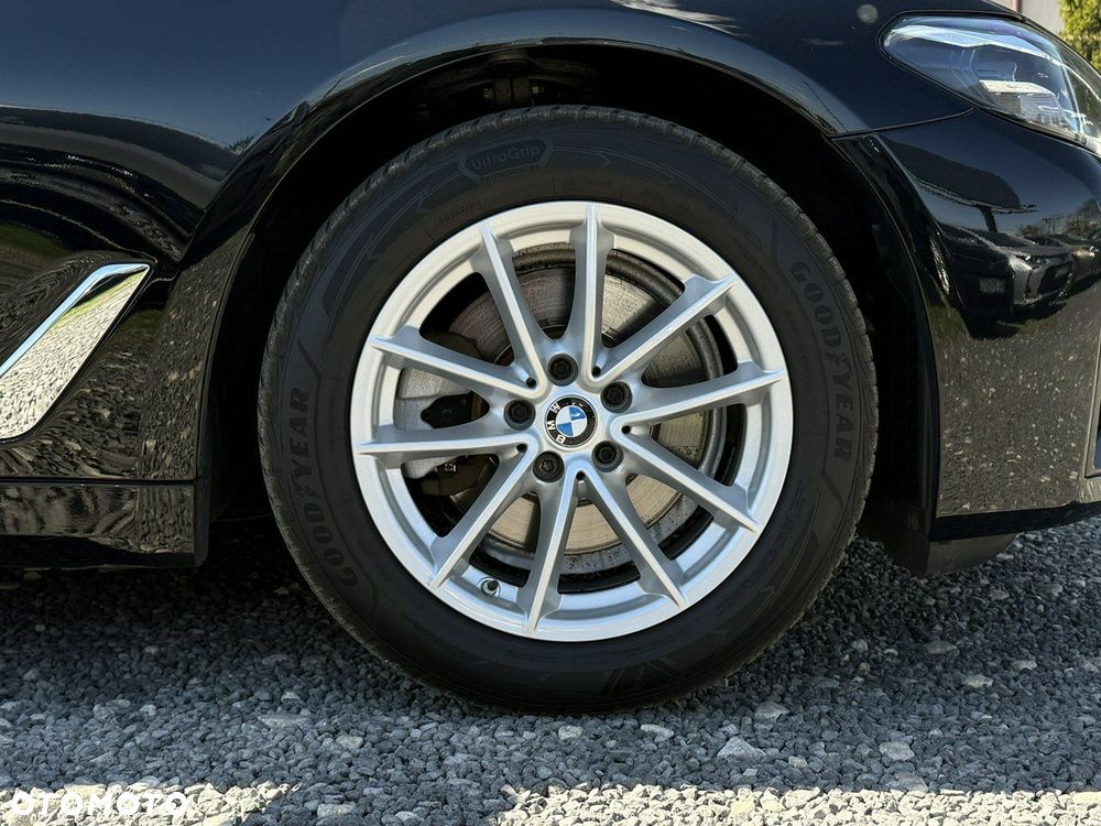 BMW Seria 5 518d mHEV Business Edition - 10