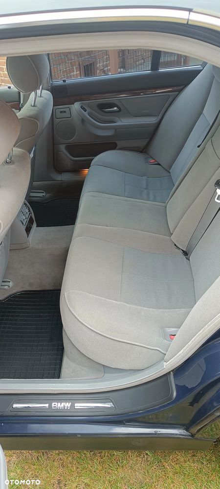BMW Seria 7 - 14