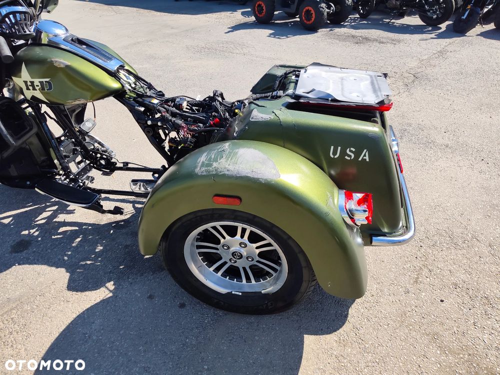 Harley-Davidson FLHTCU Ultra - 3