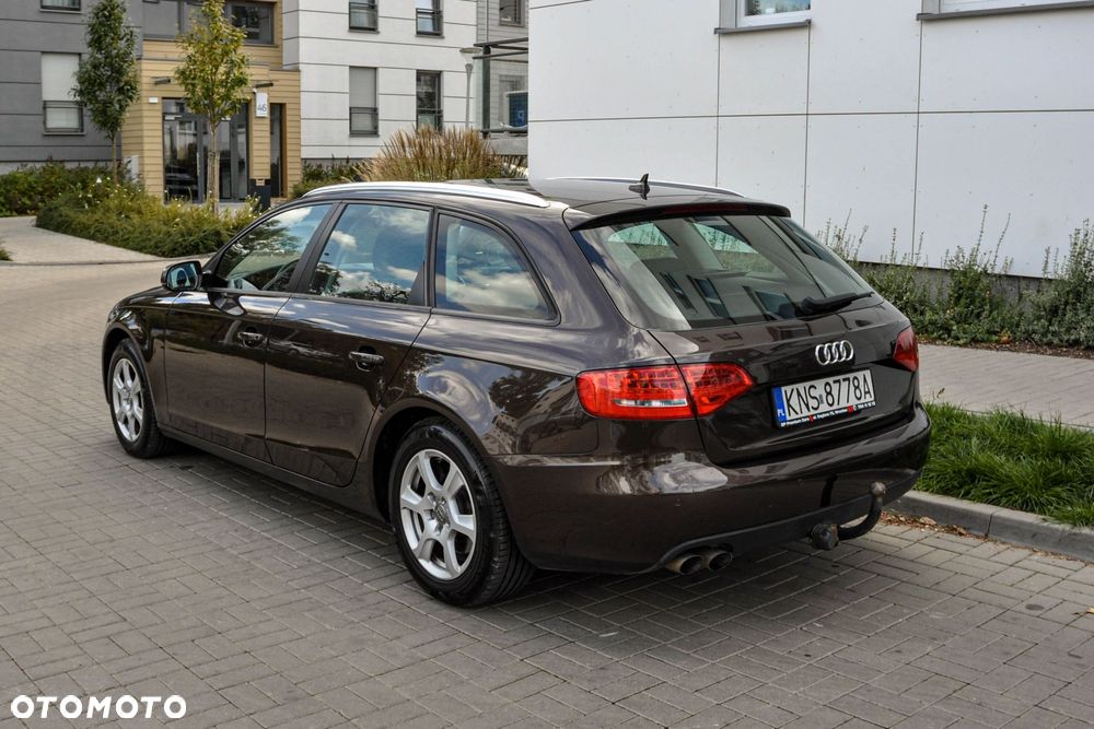 Audi A4 Avant 2011 photo 3