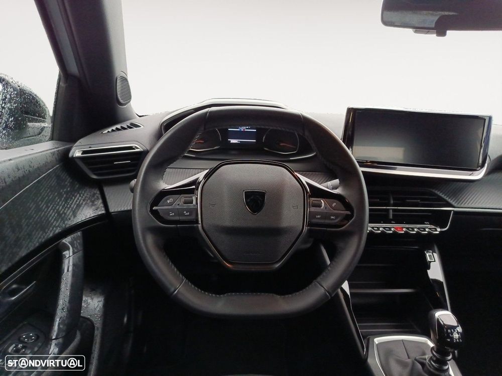 Peugeot 2008 1.2 PureTech Style - 12