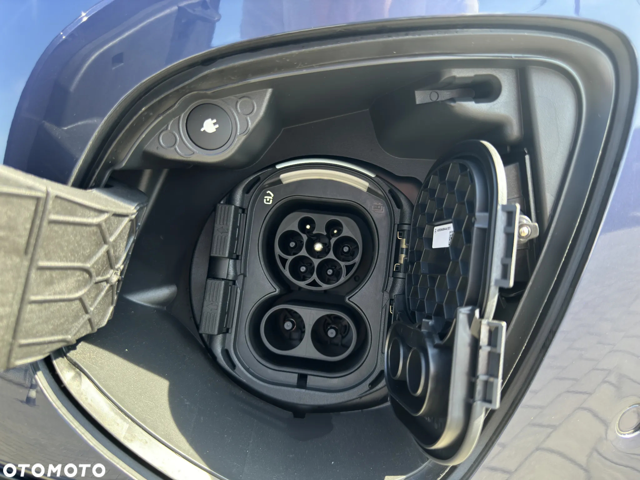 Mercedes-Benz EQV - 38