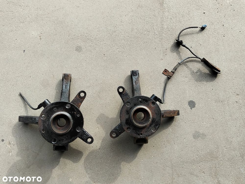 ZWROTNICE PRZÓD SUZUKI IGNIS LEWA PRAWA ZWROTNICA 04-07