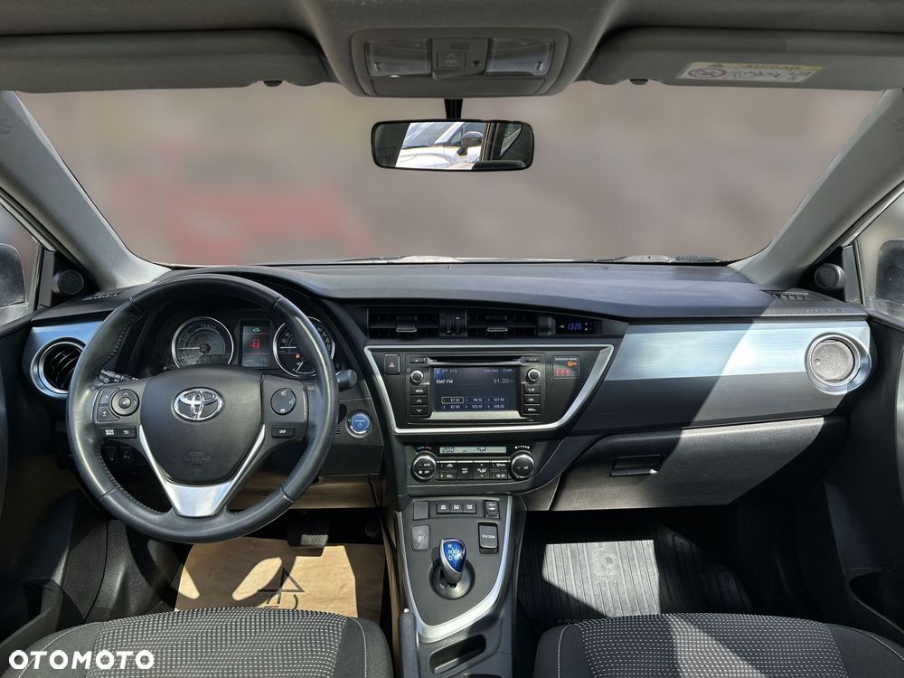 Toyota Auris - 10