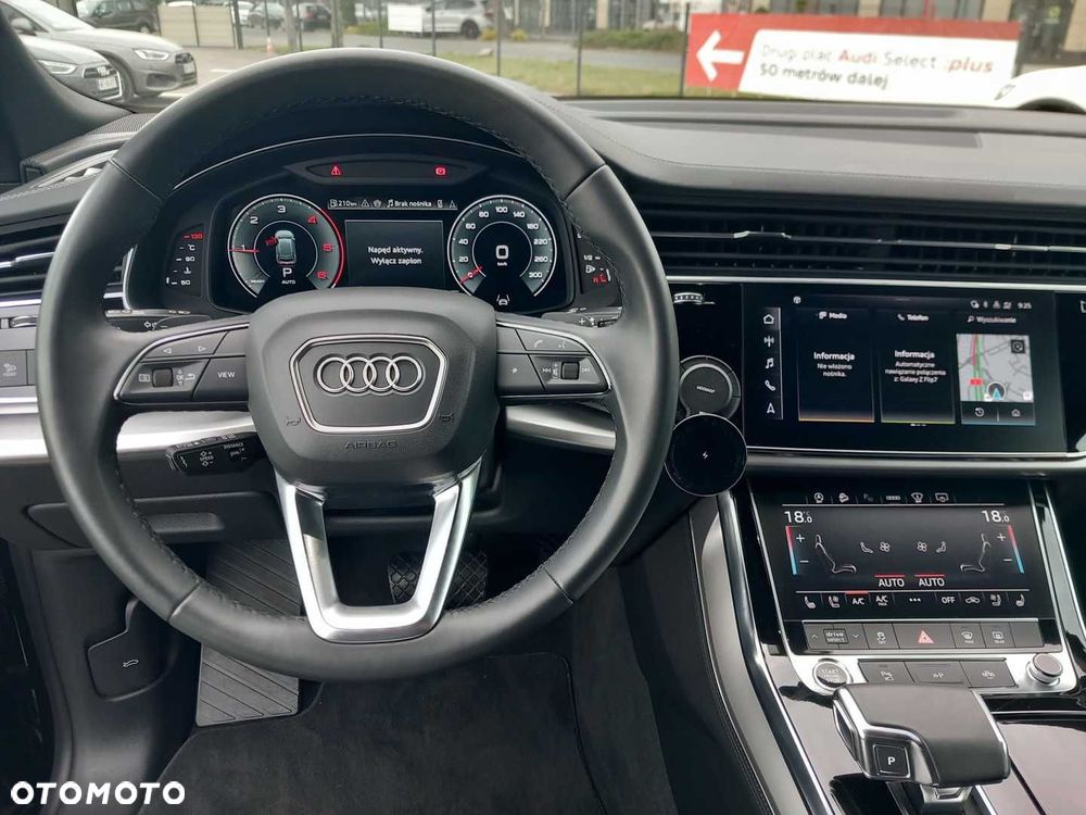 Audi Q8 - 13