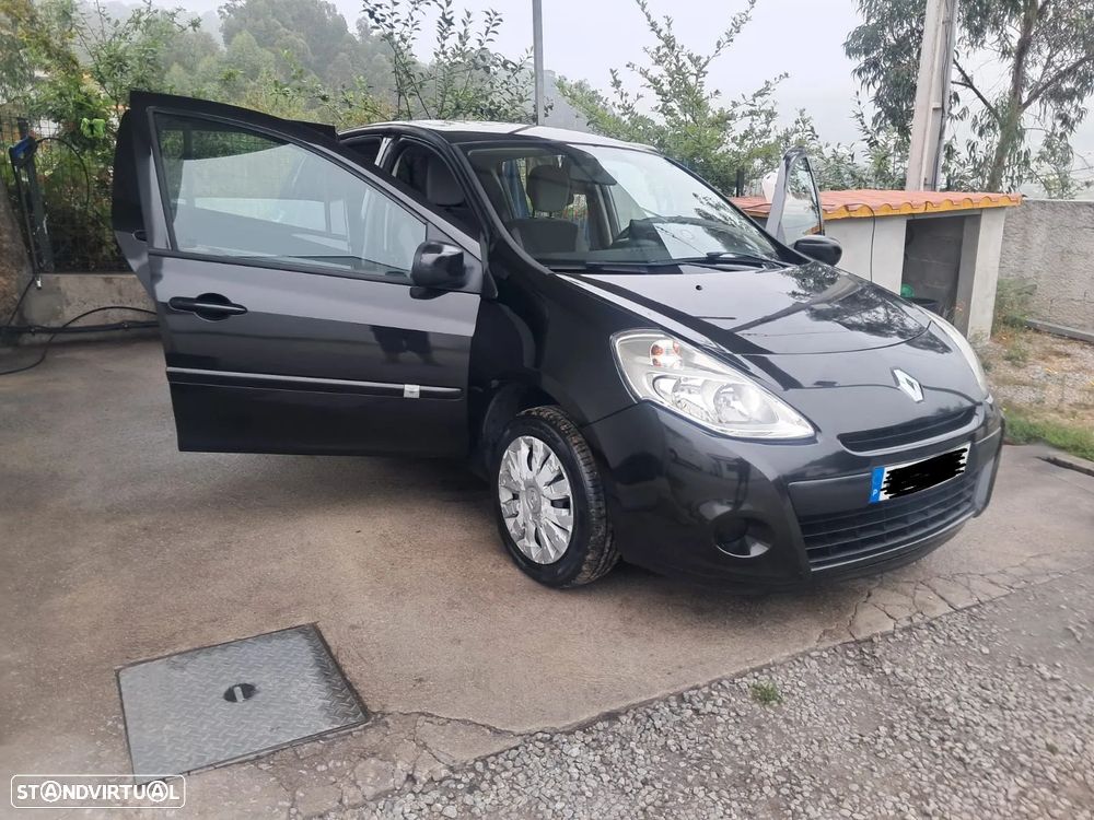Renault Clio - 1