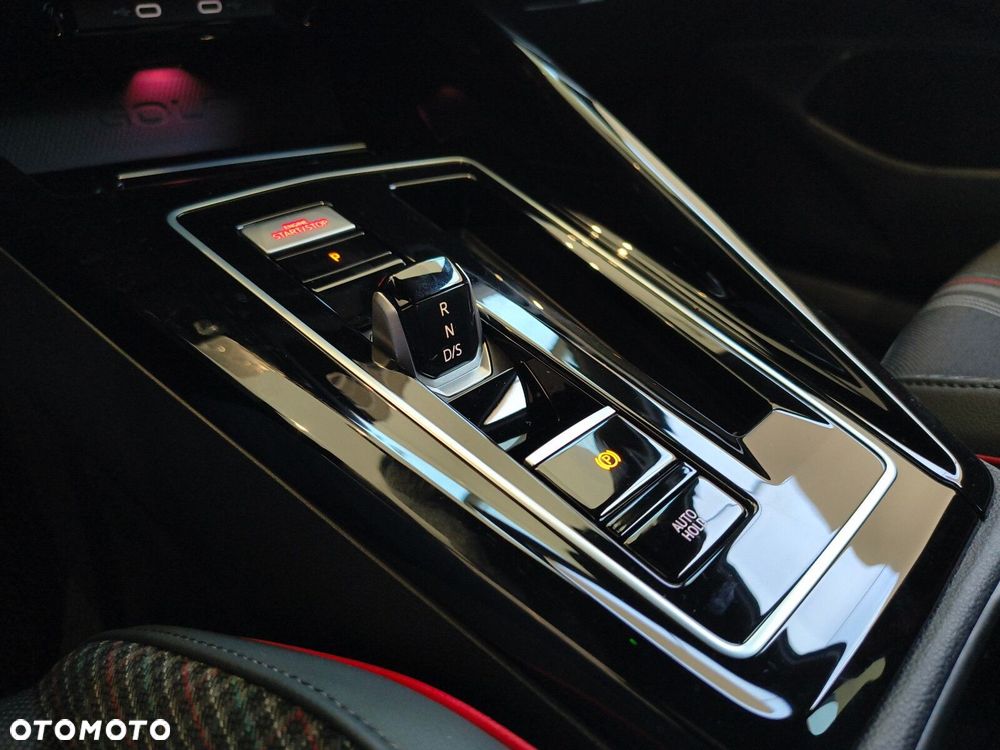 Volkswagen Golf 2.0 TSI GTI Edition 50 DSG - 27