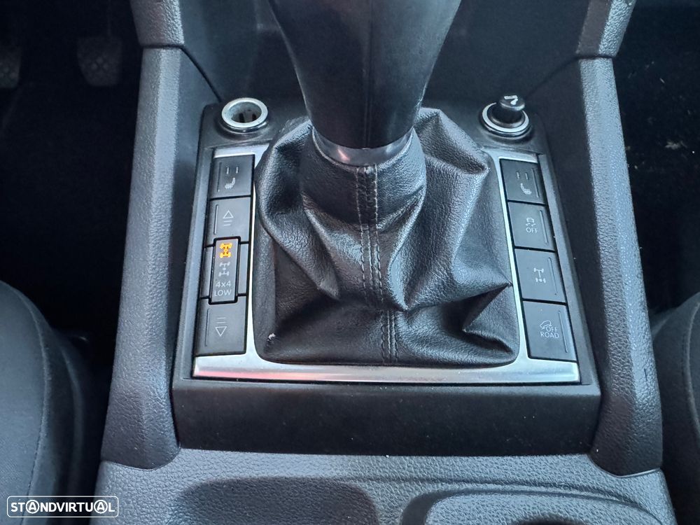Volkswagen Amarok 2012 photo 5