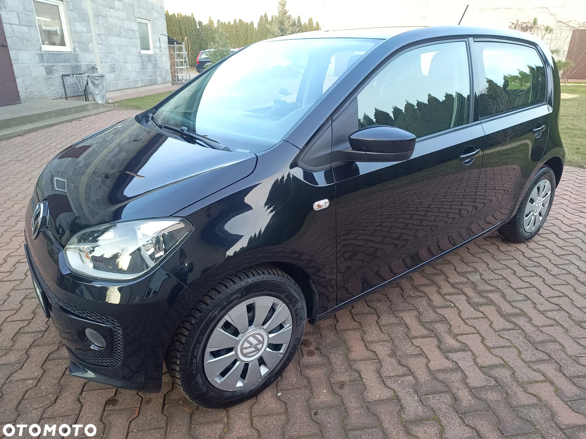 Volkswagen up! (BlueMotion Technology) high - 10