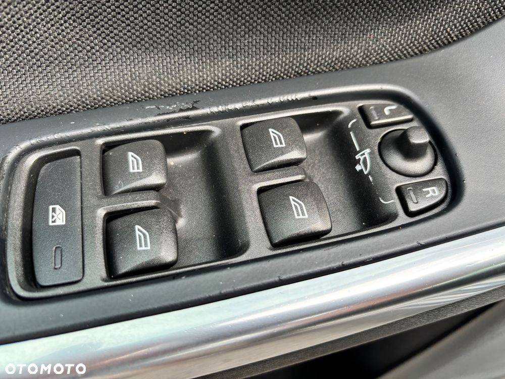 Volvo V60 D3 Momentum - 18