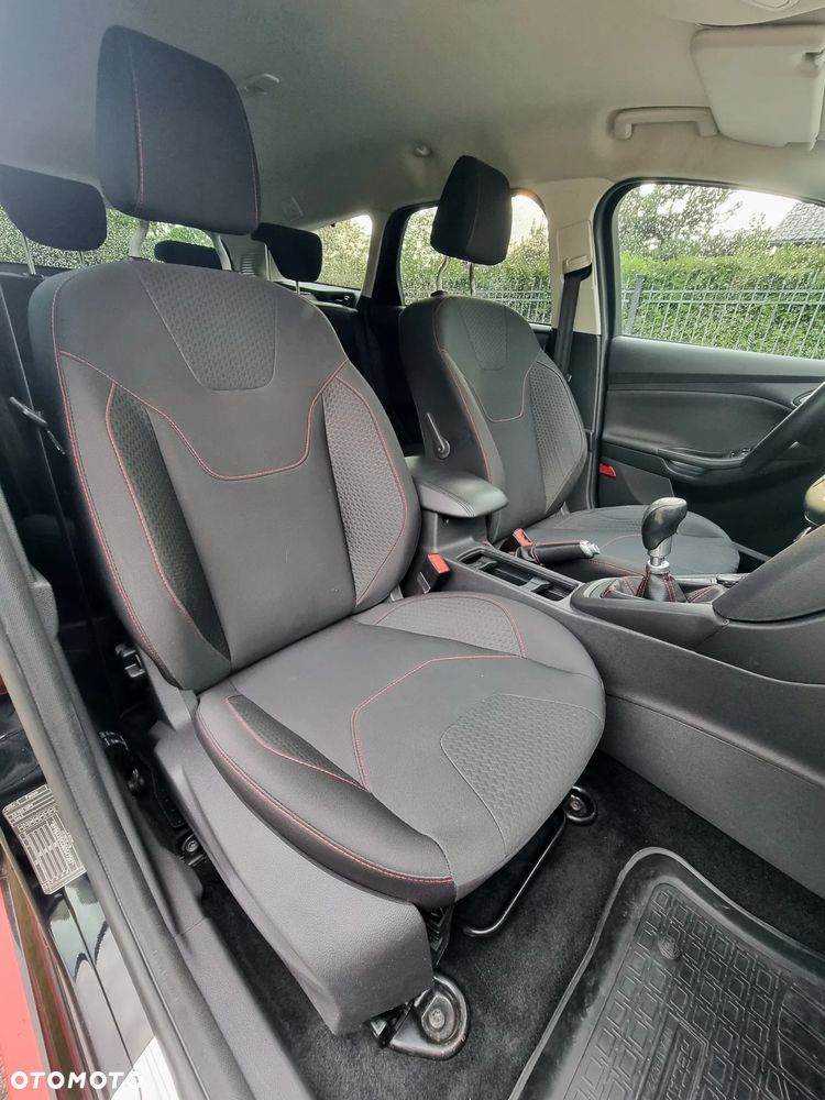 Ford Focus - 12