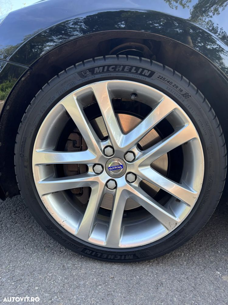 Volvo V40 D3 Momentum - 15