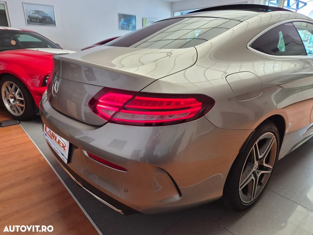 Mercedes-Benz C 300 MHEV - 29