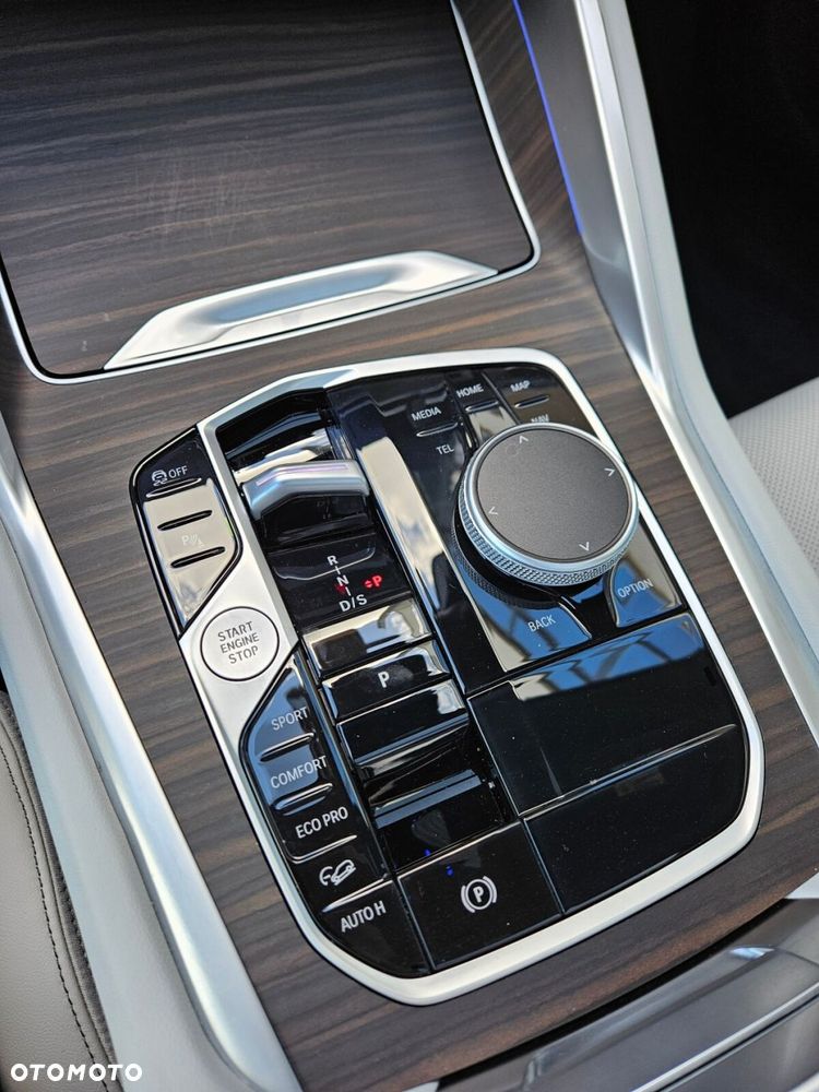 BMW X6 - 28