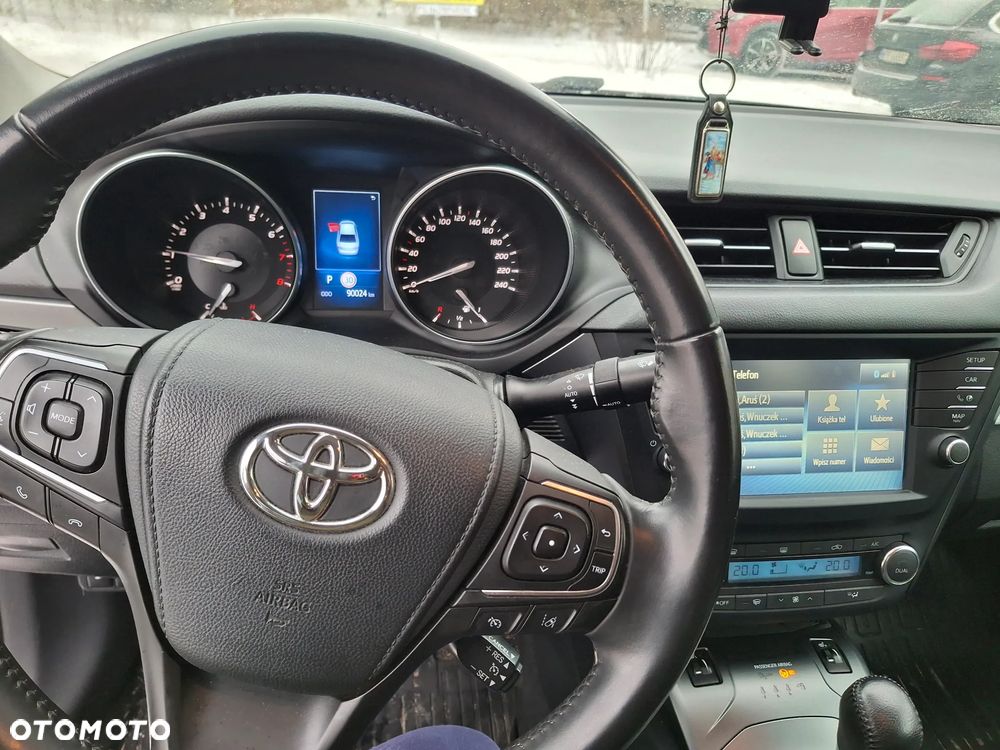 Toyota Avensis 2.0 Prestige MS - 8