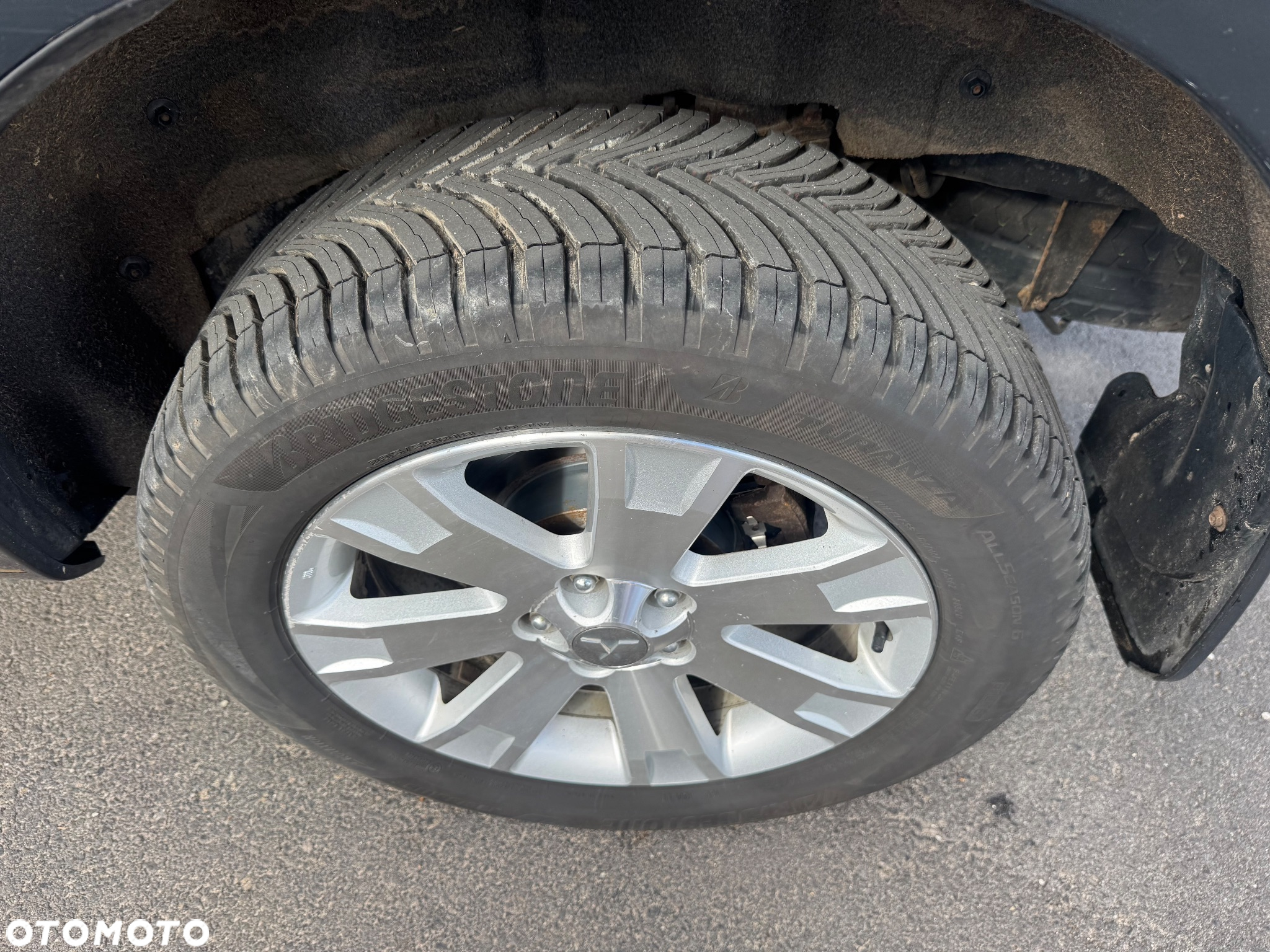 Mitsubishi L400 - 29
