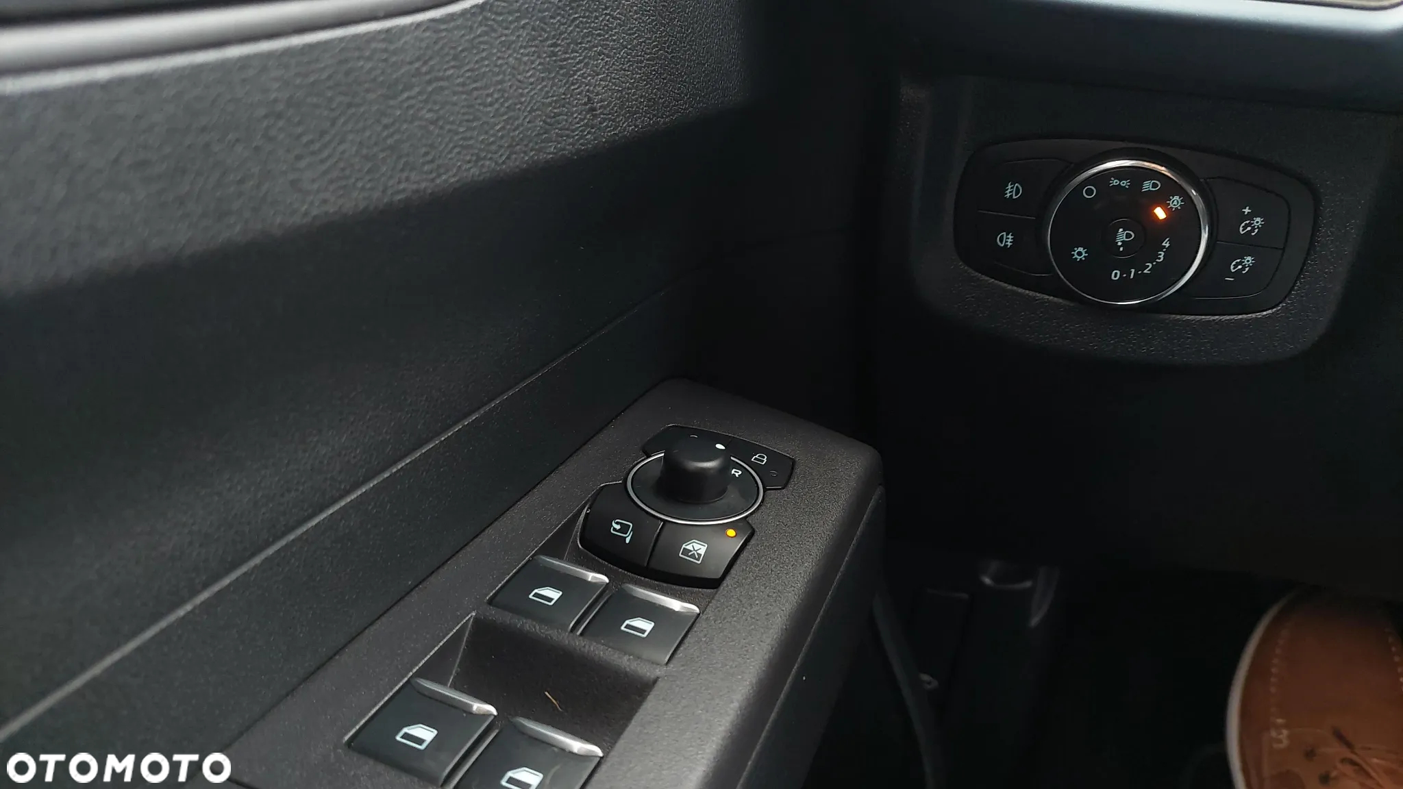 Ford Tourneo Courier 1.0 EcoBoost Active - 29