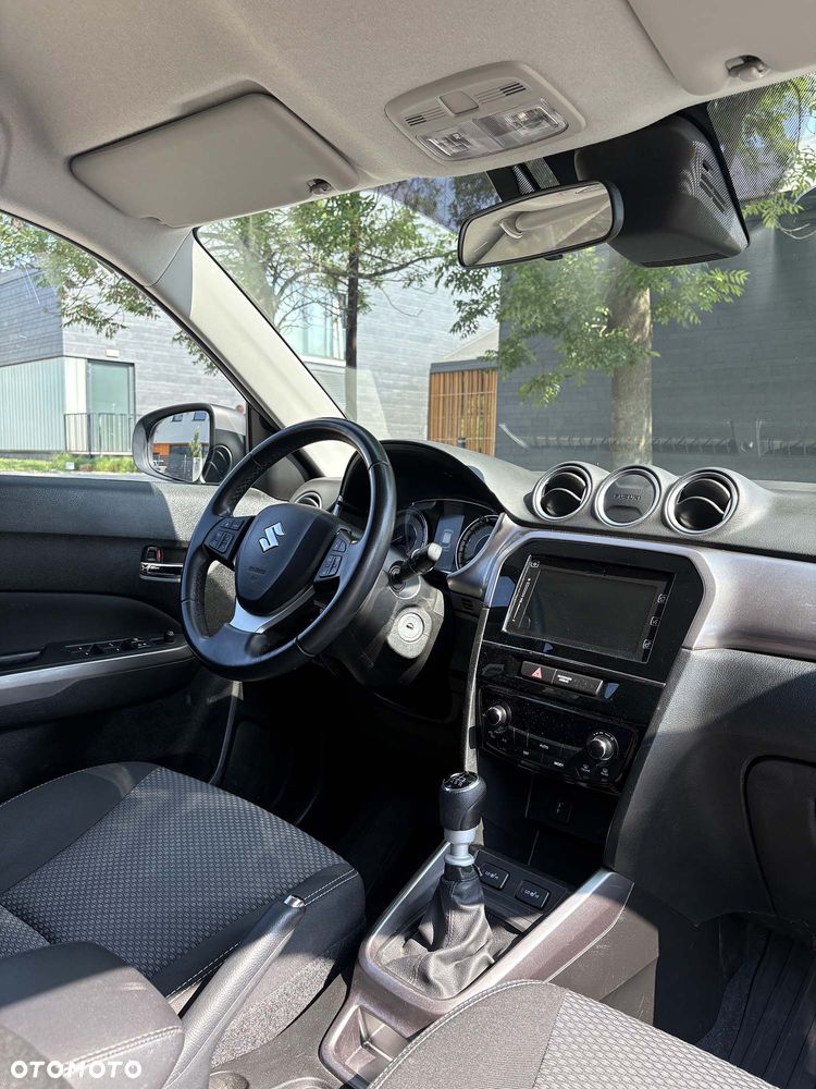 Suzuki Vitara - 10