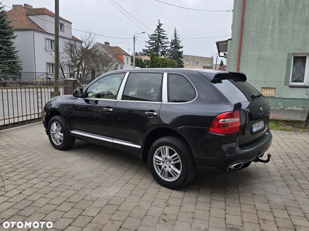 Porsche Cayenne - 10