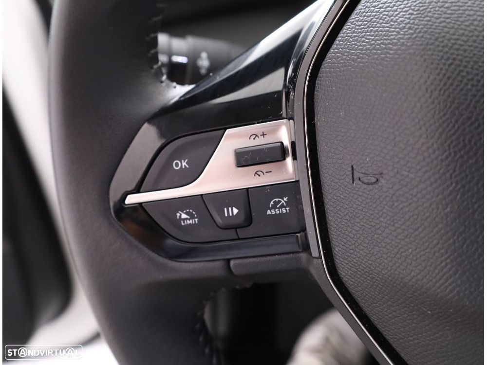 Peugeot 308 1.2 PureTech Active Pack - 32