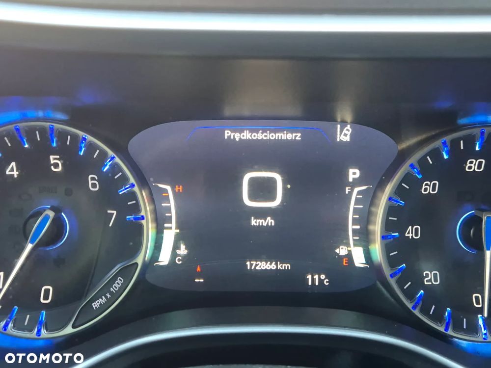 Chrysler Pacifica - 6