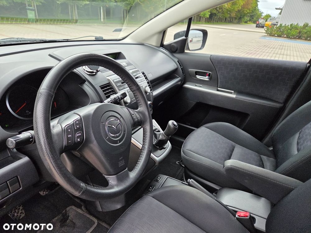 Mazda 5 - 5