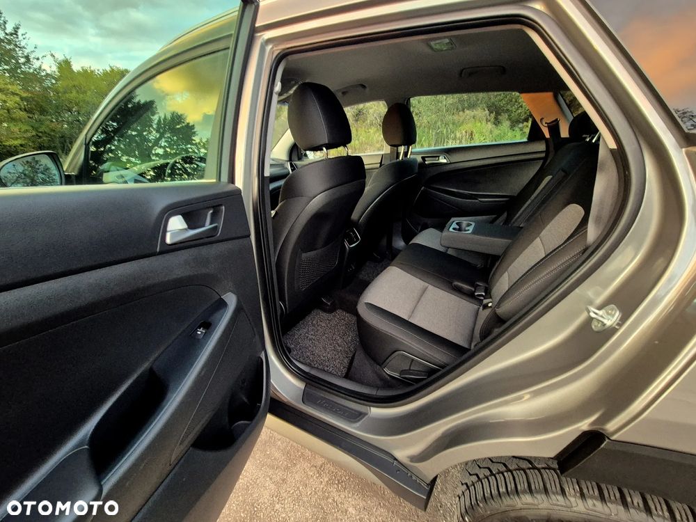 Hyundai Tucson 1.6 GDI BlueDrive Comfort 2WD - 30