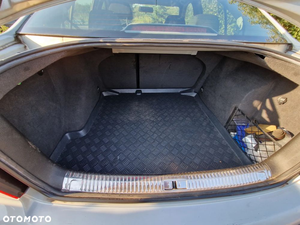 Volkswagen Bora 1.6 Basis - 6