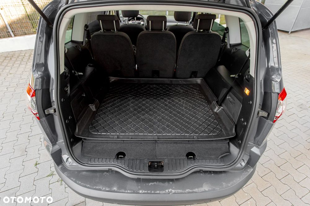 Ford S-Max 1.6 T Titanium - 32