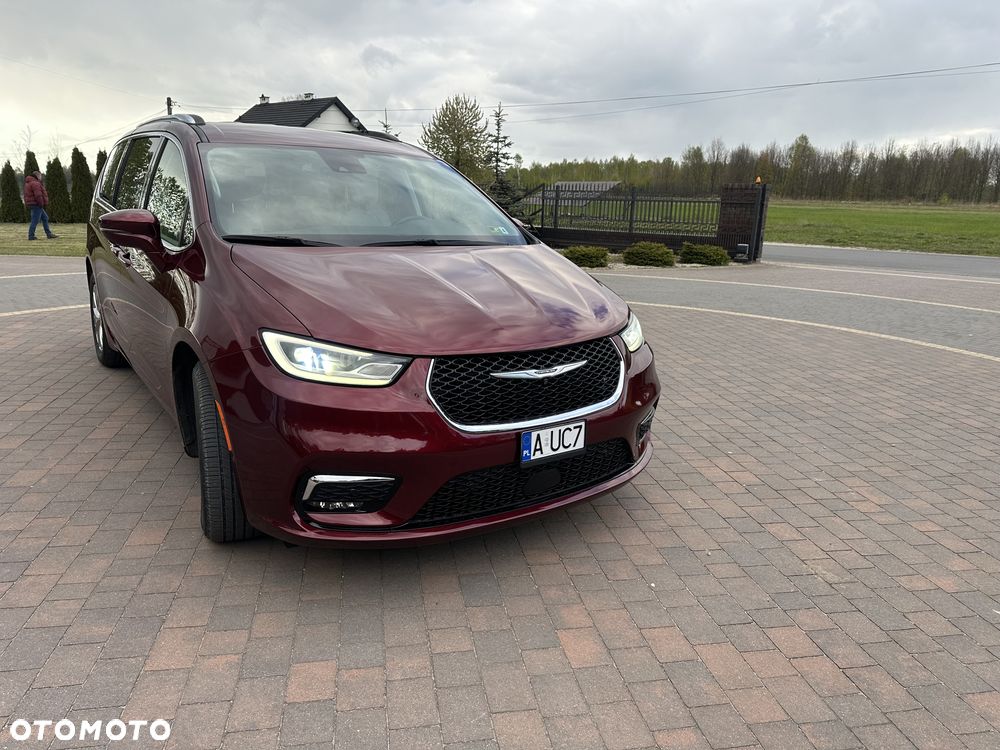 Chrysler Pacifica - 20