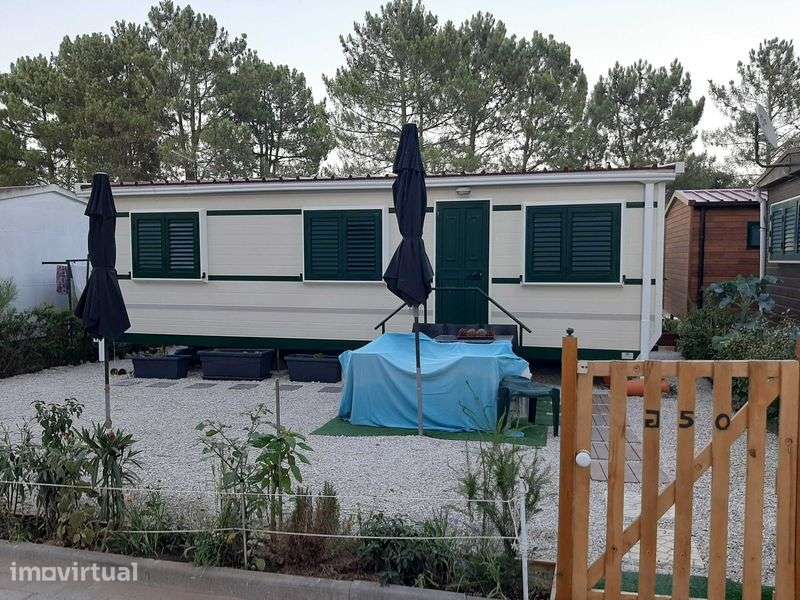 T2 Casa Parque de Campismo Sesimbra Valbom com quintal de 100m2 - Grande imagem: 3/7