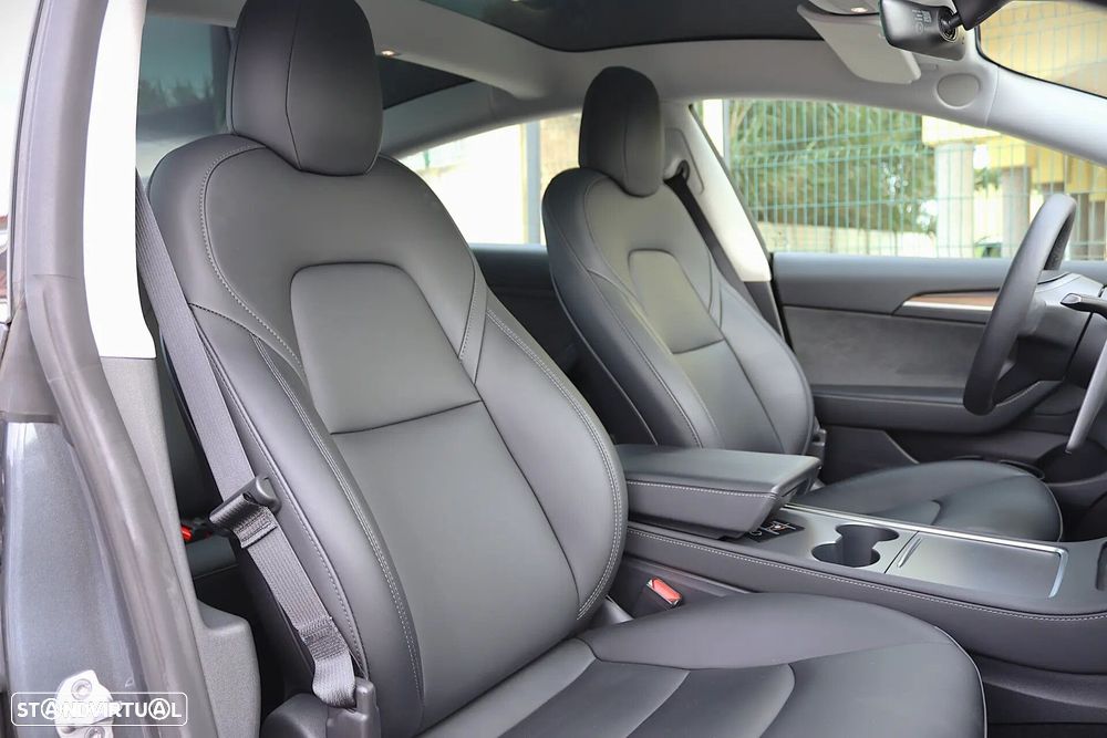 Tesla Model 3 Long-Range Dual Motor AWD - 30