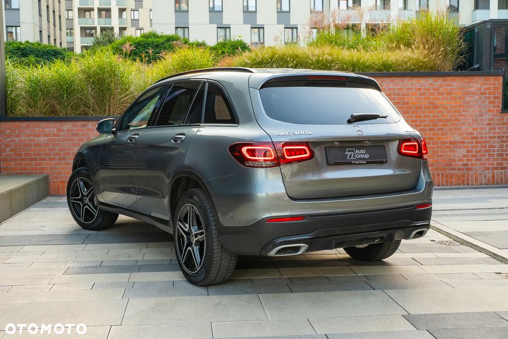 Mercedes-Benz GLC 300 e 4-Matic Business Edition - 5