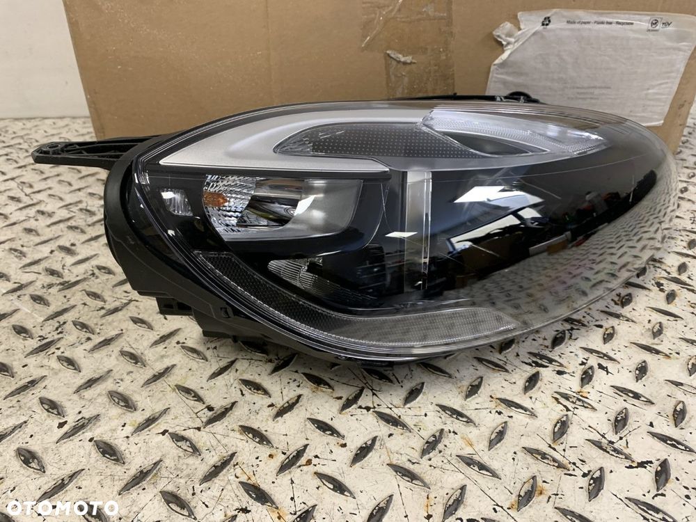 NOWA ORYGINALNA LAMPA VOLVO V40 S40 II 2 LIFT FL 12-16 PRAWA PRZEDNIA PRZÓD 3142004 31467077 - 4
