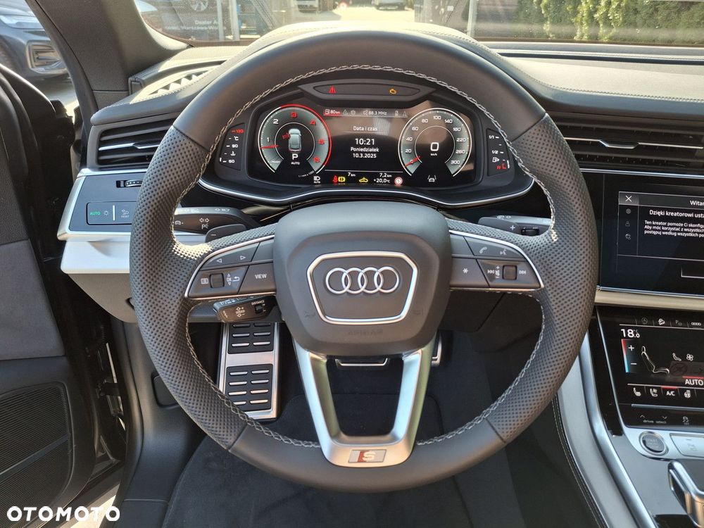 Audi Q8 - 13